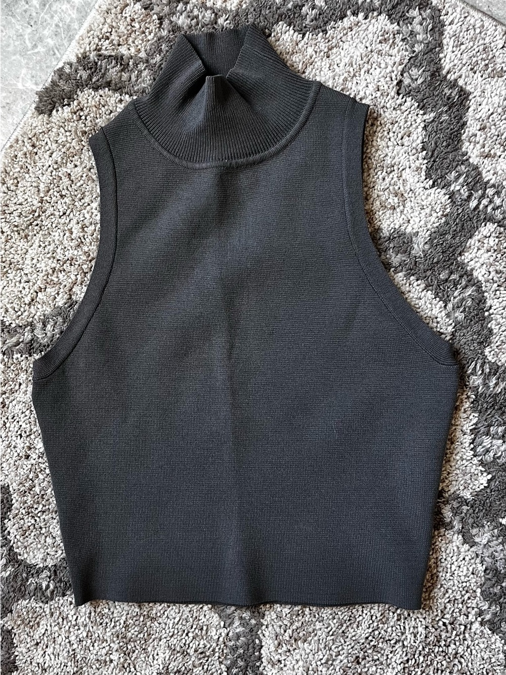 Zara Black Sleeveless Mock Neck Tank|Size S